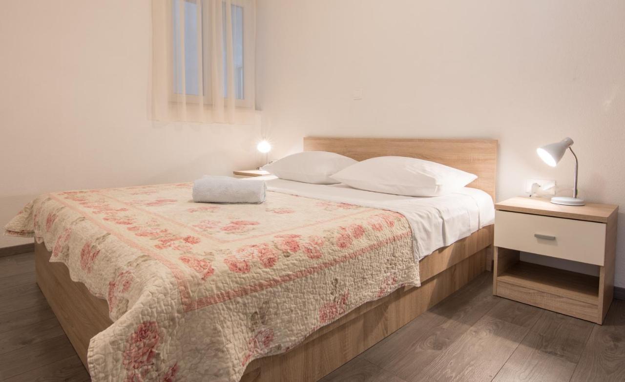 Apartments Mate Tučepi Kültér fotó